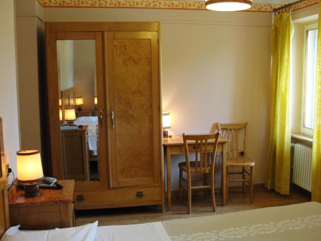 Hotel Du Lac Parc & Residence ラヴァローネ エクステリア 写真